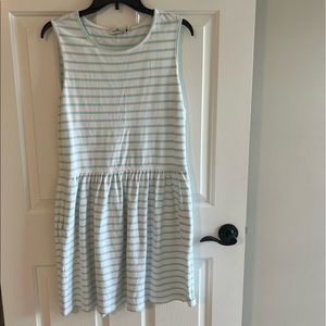 Vineyard Vines size Large dress